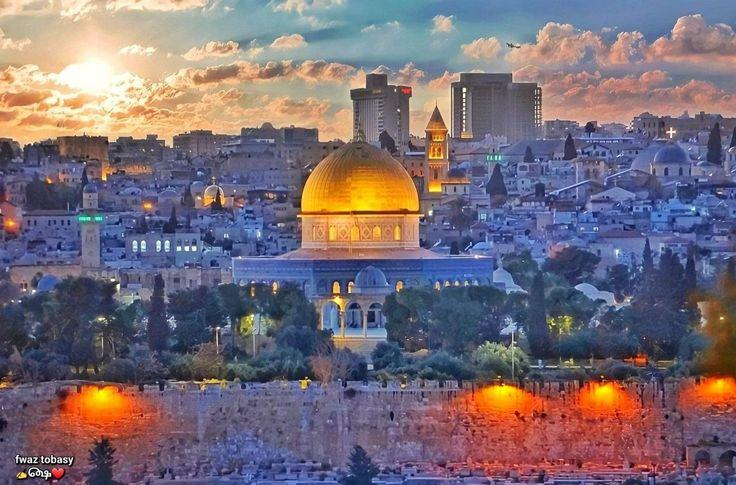 Vista de Jerusalém com o Domo da Rocha e a cidade antiga